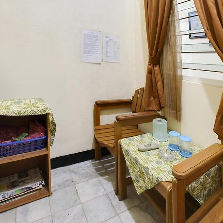 Lite Rooms Bogor Guest House Экстерьер фото