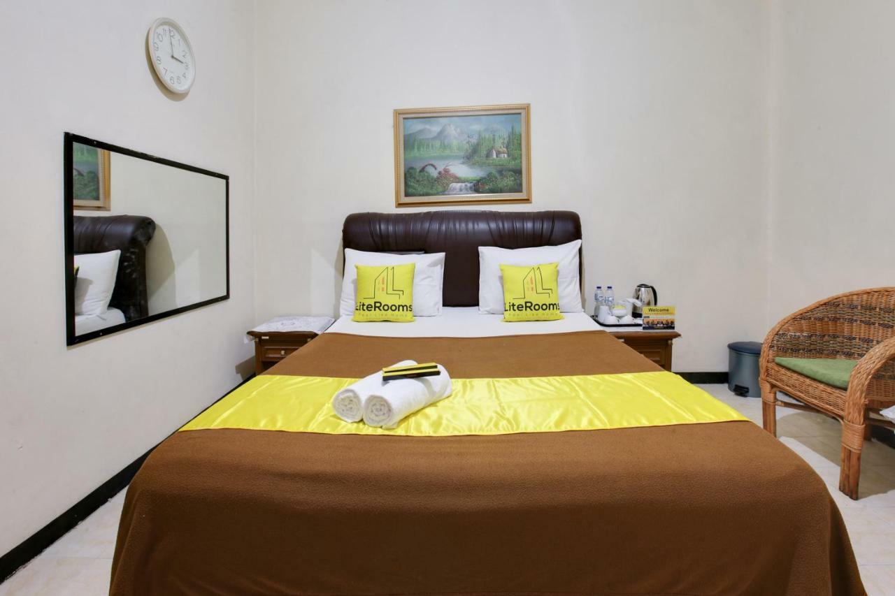 Lite Rooms Bogor Guest House Экстерьер фото