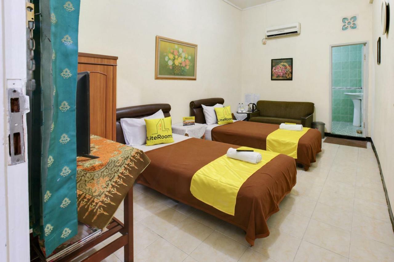 Lite Rooms Bogor Guest House Экстерьер фото