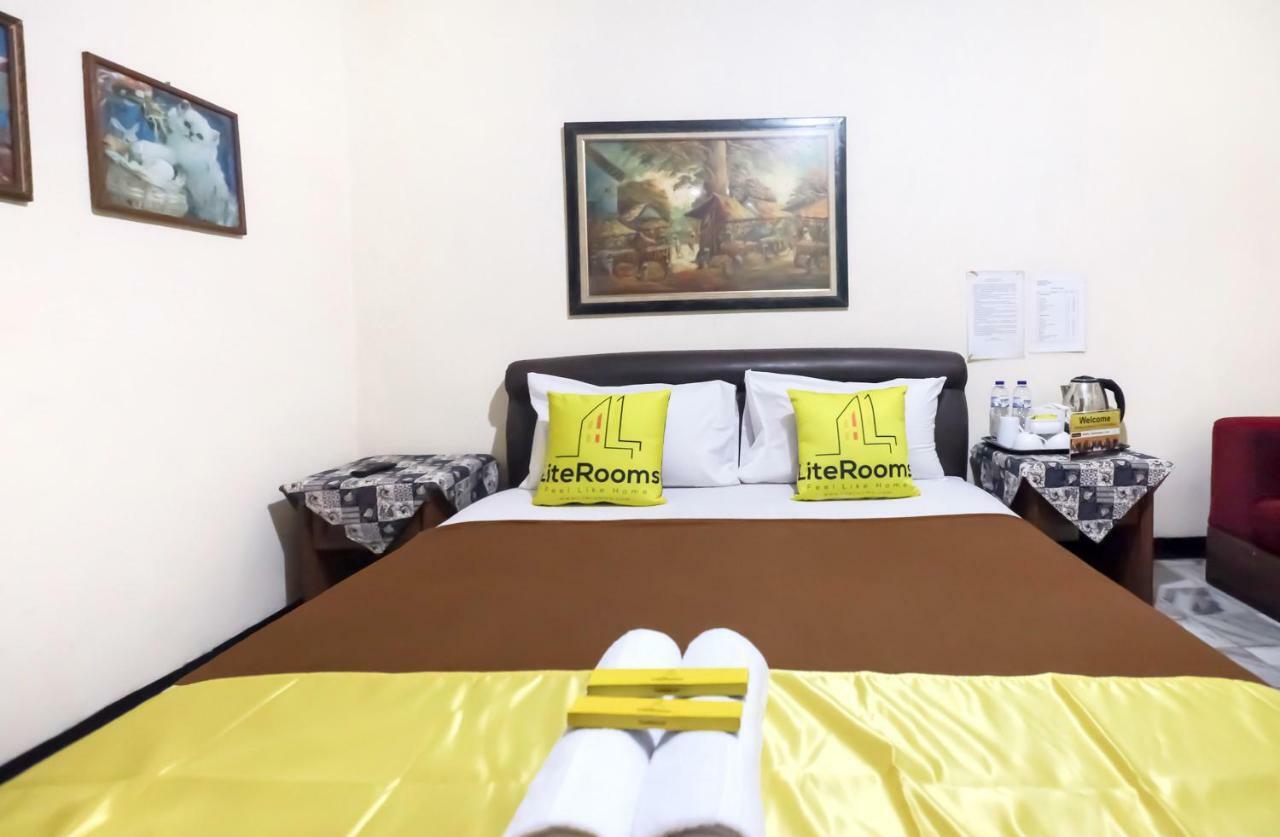 Lite Rooms Bogor Guest House Экстерьер фото